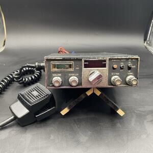 Realistic TRC-427 CB Mobile In-Vehicle Radio Tested. Works.